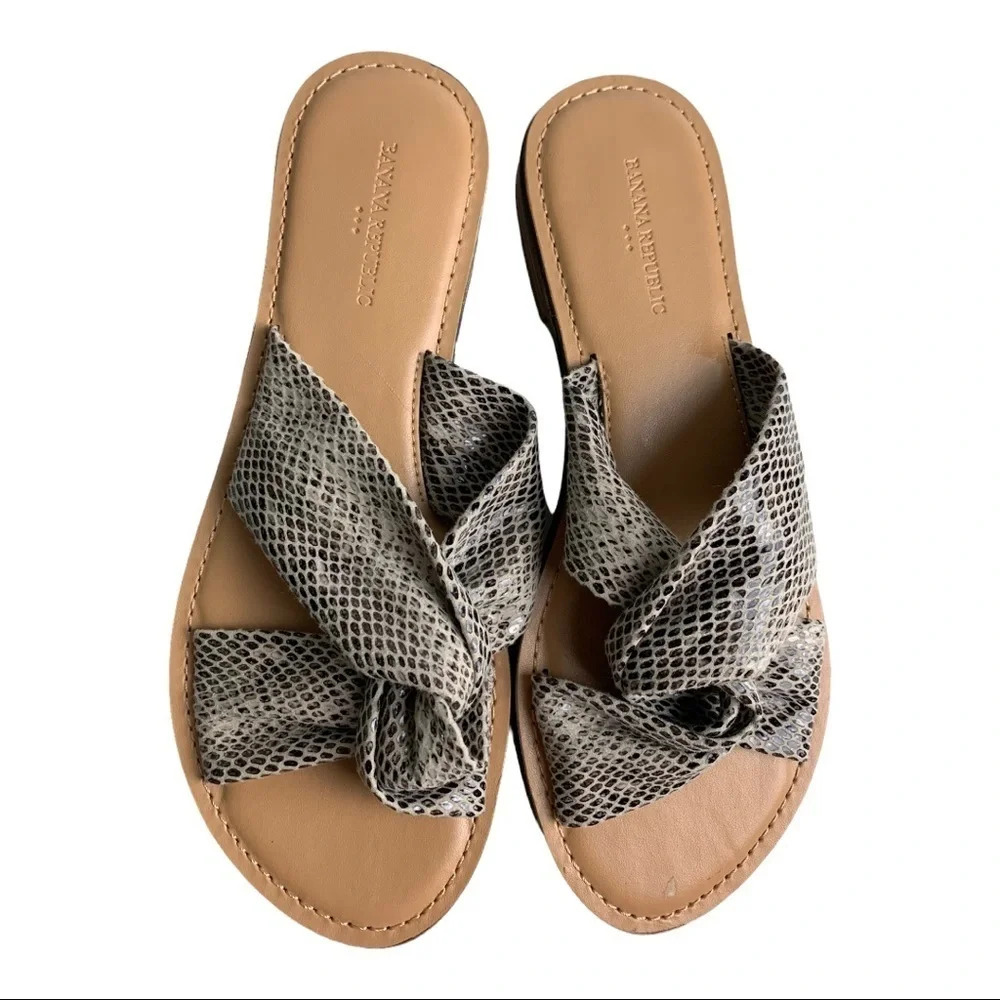 Banana Republic Factory Twist Sequinned Flat Sandals  Size US 8 Slip On Casual